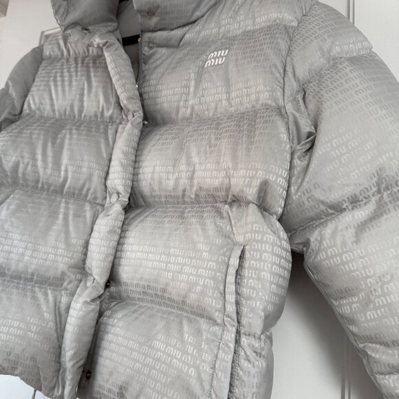 NWT Miu Miu Down Puffer Jacket Gray Nylon Sz 36 All-over Logo Drawstring - Picture 7 of 12